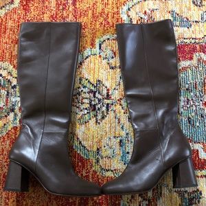 Lafayette 148 New York heeled boot in leather